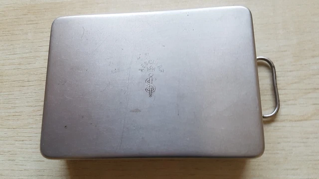 Metallkästchen" Esculap" für mediznische Hilfsmittel , Seide und Catgut