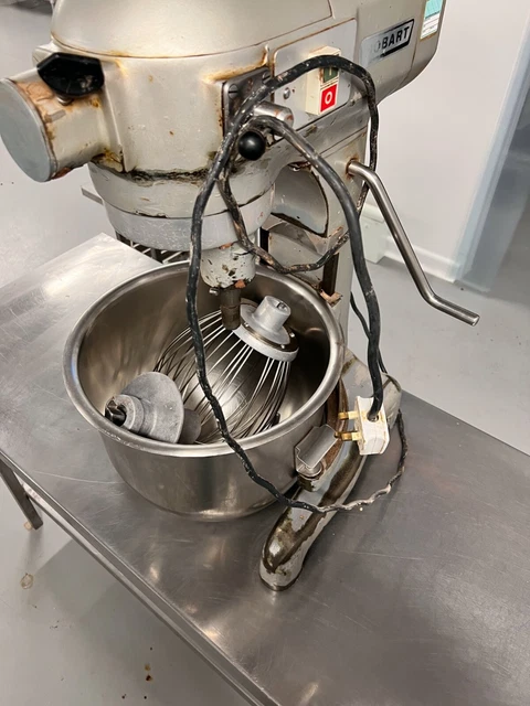 HOBART 20 Quart commercial bakery mixer with hook, whisk and bowl