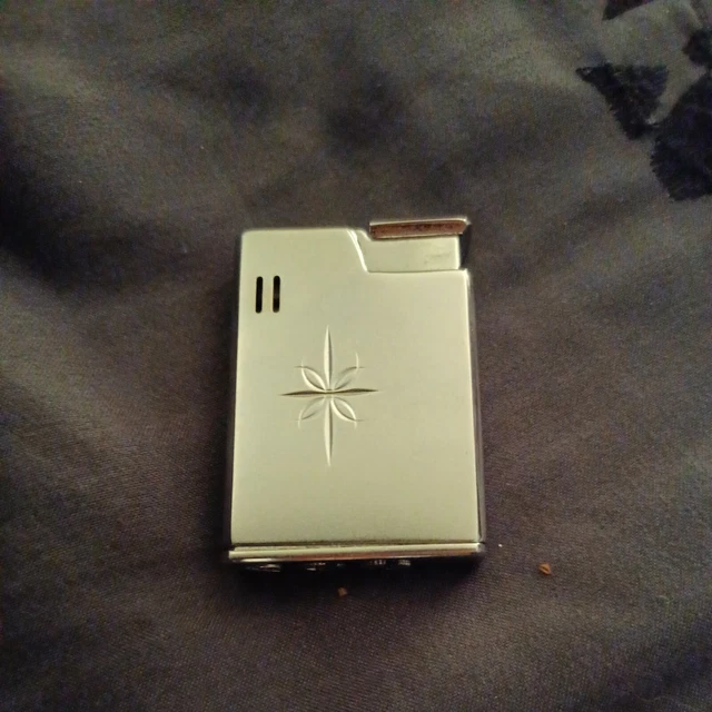 RARE VINTAGE MARUMAN Karret gas cigarette lighter w/Chinese words