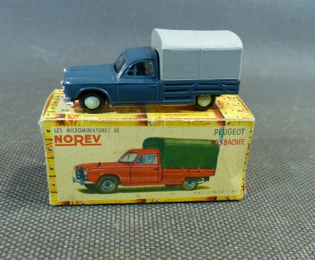 Ancienne voiture micro miniature NOREV Peugeot 403 bâchée
