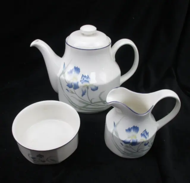 Royal Doulton Minerva Teapot with Sugar Bowl and Creamer Milk Jug Tea Set LS1084