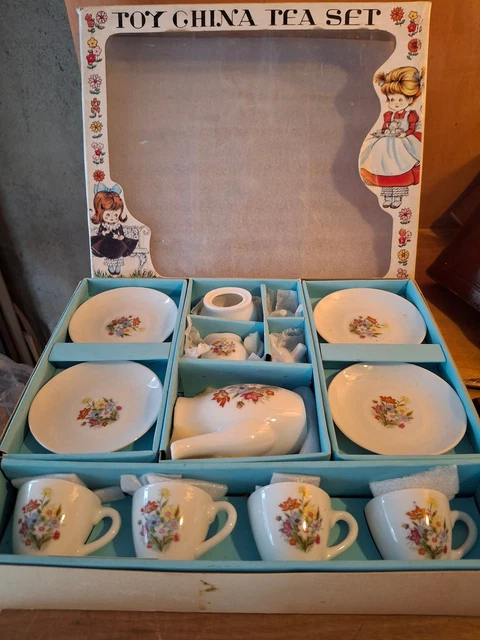 JOUET/POUPÉE/DINETTE VINTAGE PORCELAINE EUR 5,00 - FR