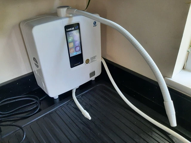 Enagic LeveLuk K8 A26-00 KANGEN WATER Alkaline Filtration Ionizer Machine New