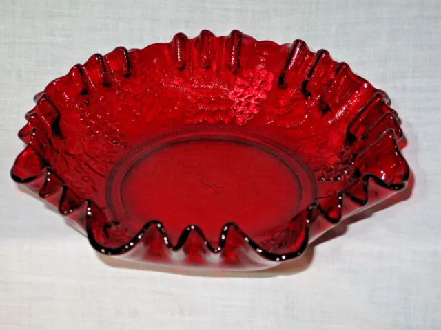 Imperial Glass Bowl Octagon Ruffled Edge Red Gorgeous Christmas Bowl 9"