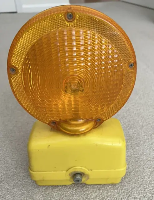 Vintage Plasto-Lite Barricade Construction Traffic Warning Yellow Flasher Light