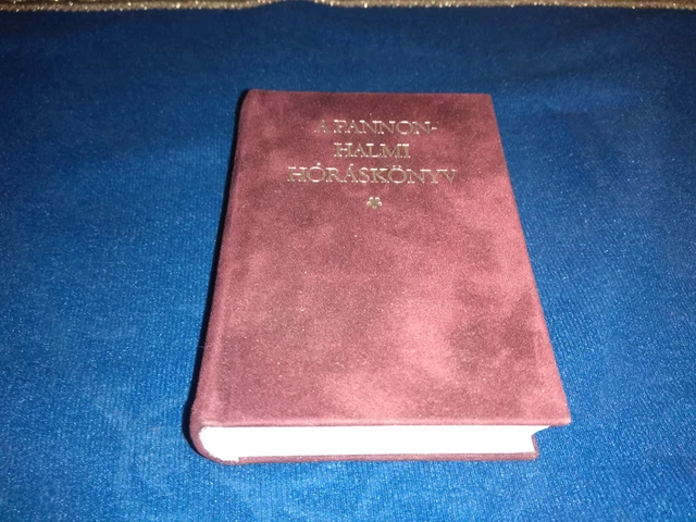 Medieval 1400 Codex Facsimile PANNONHALMI BOOK OF HOURS Manuscript Velvet Cover Medieval 1400 Codex Facsimile PANNONHALMI BOOK OF HOURS Manuscript Velvet Cover