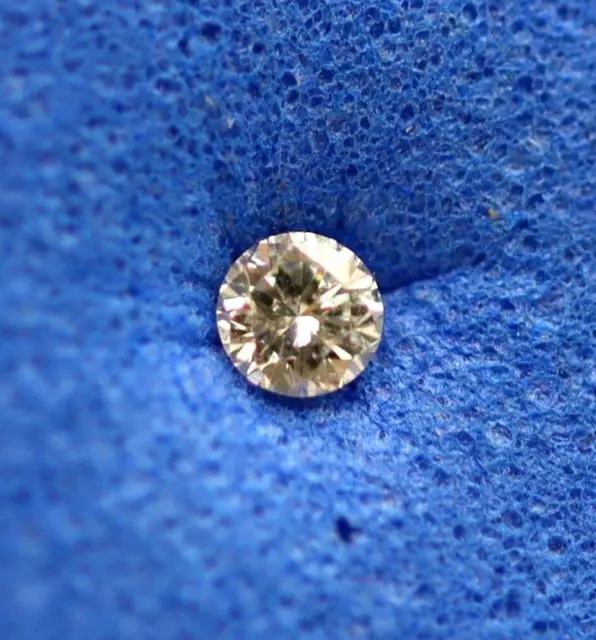 Lustrous 100%Natural Diamond Brilliant Round Cut 0.03 Ct White F Color VS1 Grade