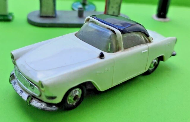 ANCIENNE NOREV N° 18 Simca Plein Ciel / 1:43 / Vintage Model / Vert D