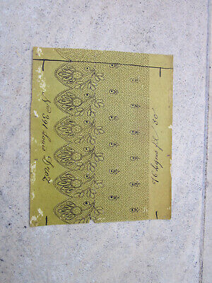 Carton ancien pour large dentelle aux fuseaux 4,7 cm x 12,3 cm