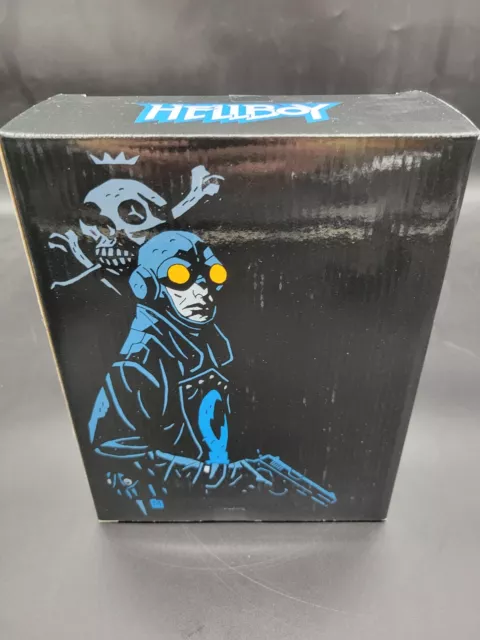 Hellboy Ghost of Lobster Johnson Mezco Toyz 2005 Limited Edition of 2000