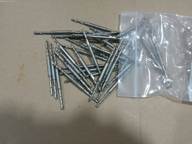 34 !!! 9/64" HSS Double Ended 2 Flute End Mills
