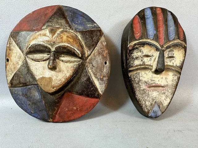230911 - 2 African passport masks from the Lega Bwami - Congo.
