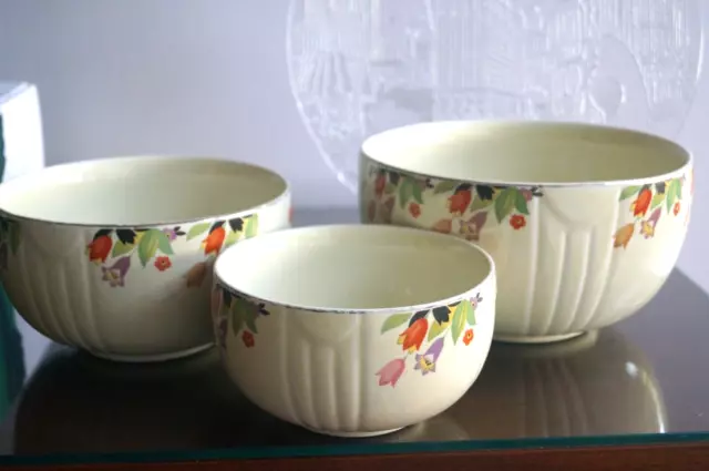 Vintage Hall Kitchenware Crocus Nesting Bowls(3)