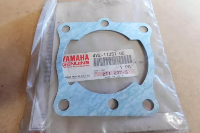 Yamaha Yz100  Yz125  It175  Genuine Nos Cylinder Base Gasket - # 4V2-11351-00