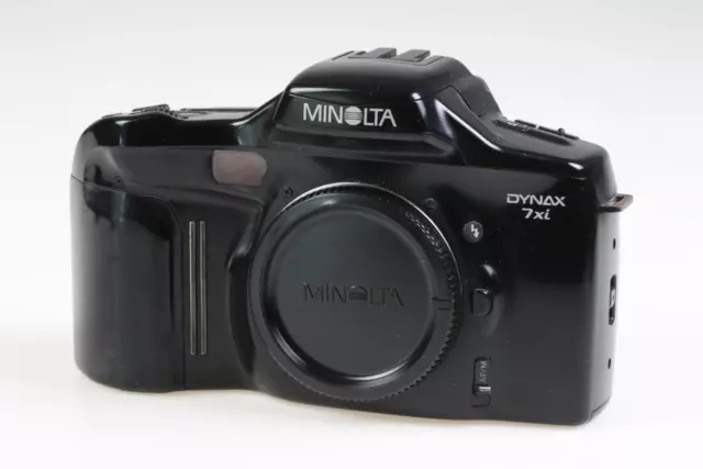 MINOLTA Dynax 7xi Gehäuse - SNr: 21117013