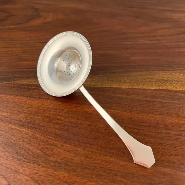 Merrill Shops Art Deco Sterling Silver Tea Strainer Reeded Bowl #257W 1893-1931
