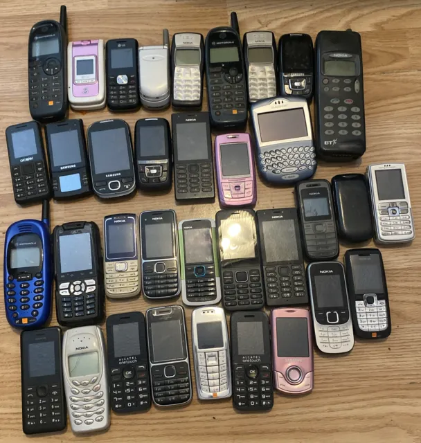 Untested Job Lot / Batch of  mobile phones (UTMB13)
