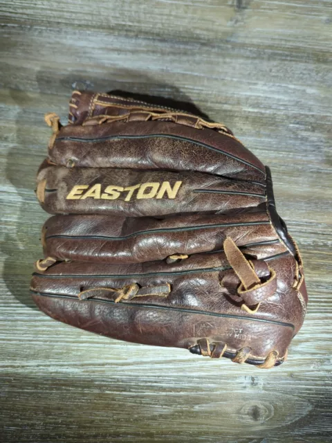 Easton Baseball Glove 12.5in Pattern PFP 1250 Pro Wess Softball Glove Adjustable