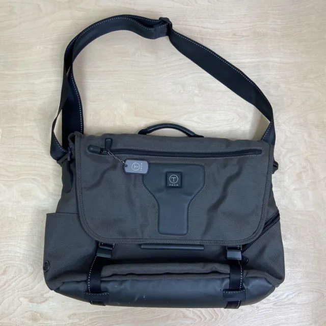 Tech by Tumi Tech Black Nylon Messenger Bag Crossbody Briefcase 57175SMG