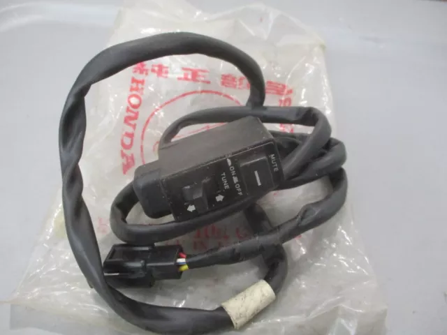 Honda OEM Radio Select Switch 1986-1987 GL1200 GOLDWING 39210-ML8-771