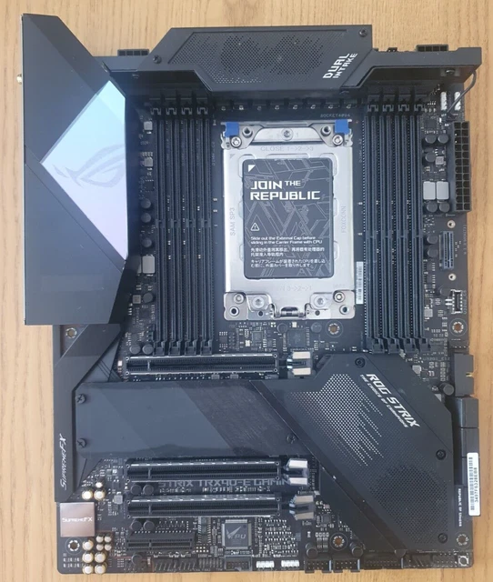 ASUS ROG STRIX TRX40-E GAMING support AMD Ryzen Threadripper £363.71 ...