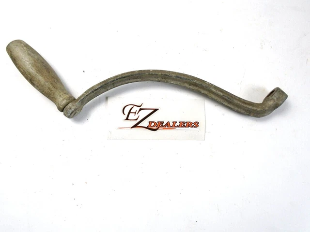 ANTIQUE VINTAGE ENGINE Curved Crank Handle Threaded Auto Tractor Hit