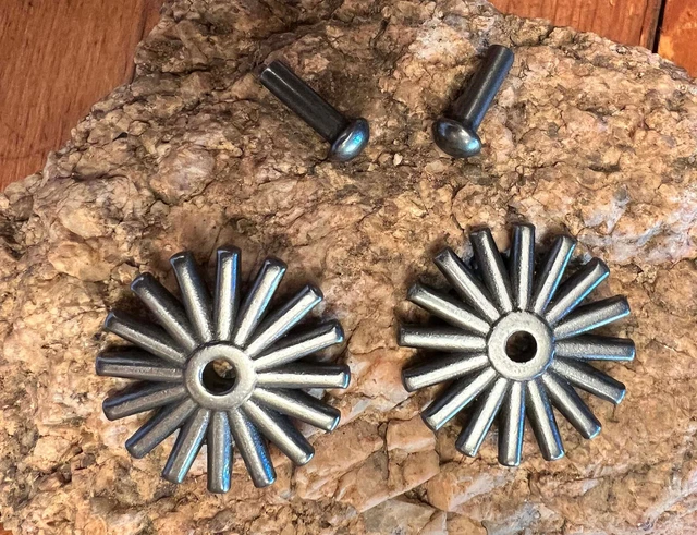 NICE NEW 1 1/2" 16-Point COWBOY VAQUERO SPUR ROWELS & Pins