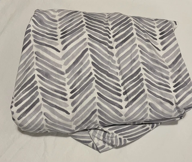 Carousel Designs Crib Sheet Fitted Gray Brushstroke Chevron 100% Cotton Clean