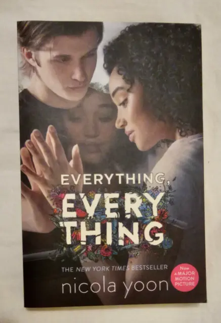 EVERYTHING, EVERYTHING by Nicola Yoon - Paperback Romance