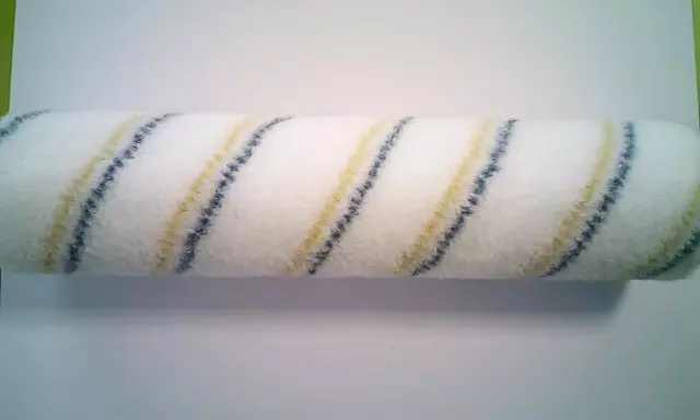 Versiegelungs E.Walze für Parkett 6mm 25cm (mit blau gelben Streifen) Versiegelungs E.Walze für Parkett 6mm 25cm (mit blau gelben Streifen)