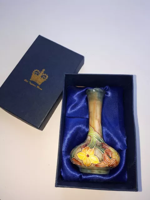 Alte Tupton Ware handbemalte florale kleine Knospenvase 9,5 cm mit Präsentationsbox