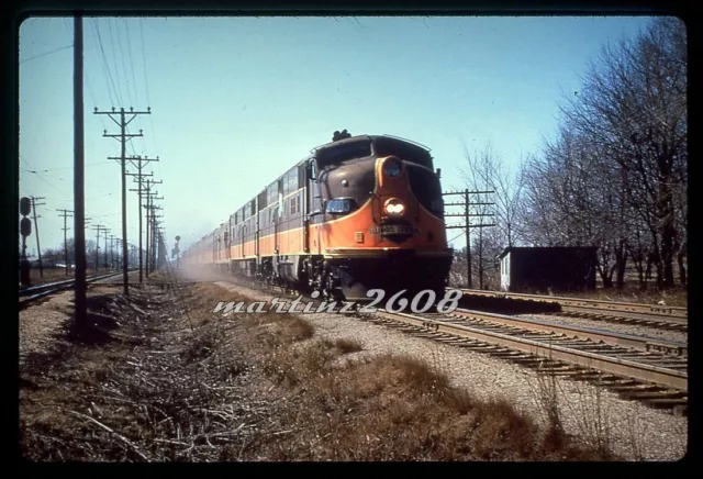 (Mz) Dupe Slide Illinois Central (Ic) 4003 Action