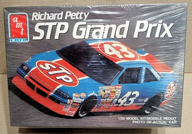 Richard Petty STP Grand Prix  - AMT - 1/25