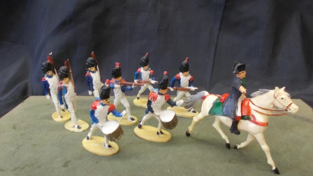 Lot 1 : rare soldats gendarmes infanterie suisse en