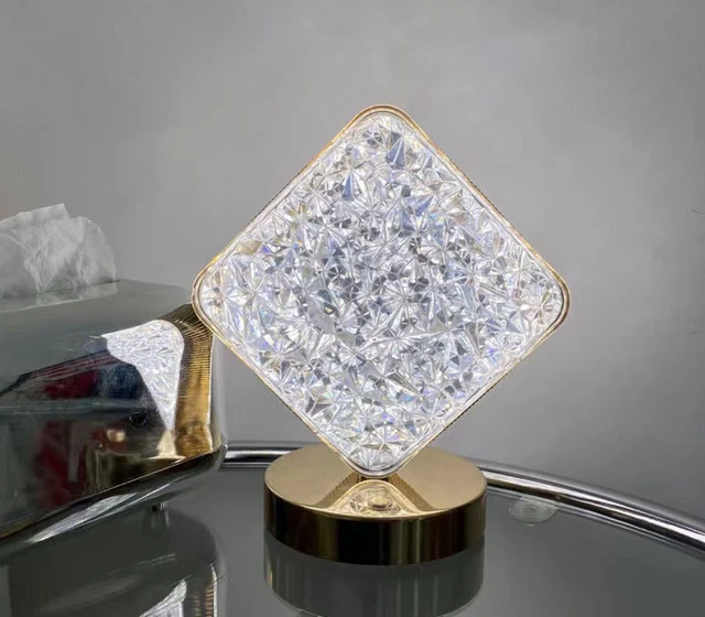 Lampada Da Tavolo Diamantata Rombo Effetto Cristallo Luce Ricaricabile USB