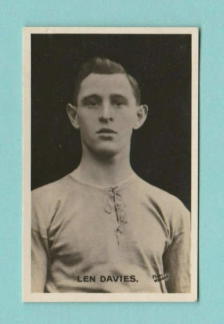 Football - D. C. Thomson - Signed Real Photo -  Davies Of Cardiff City  -  1930