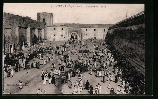 CPA Fez, La Population a la rencontre du Sultan