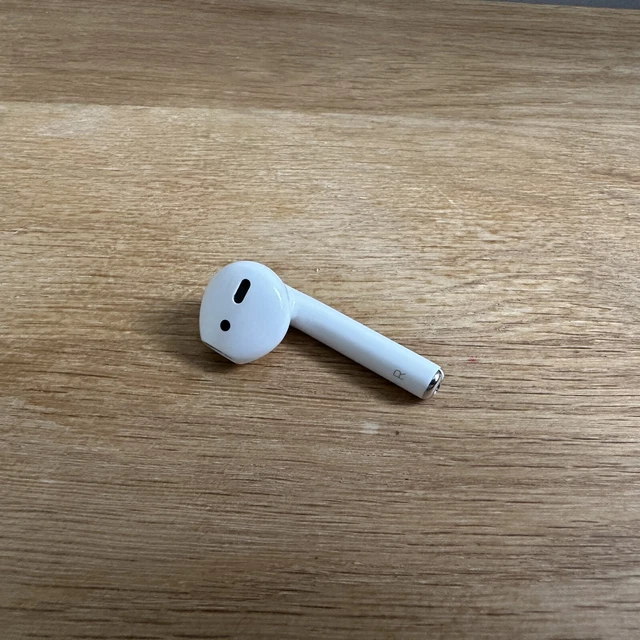 Genuine Apple AirPods 2nd Generation Replacement Gen 2 RIGHT AirPod - A2032. A