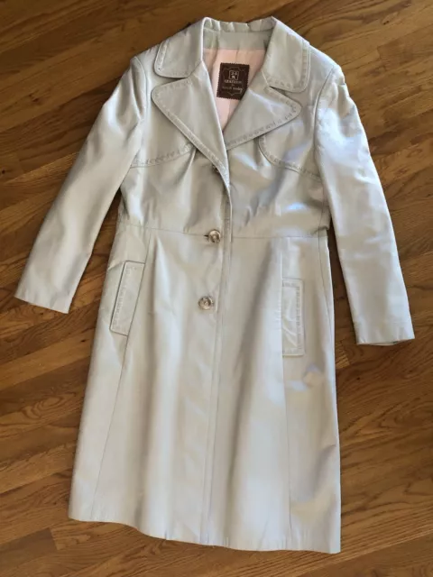 Dan di Modes 24K Women's Leather Beltless Off-White Knee-Length Coat. VGC.