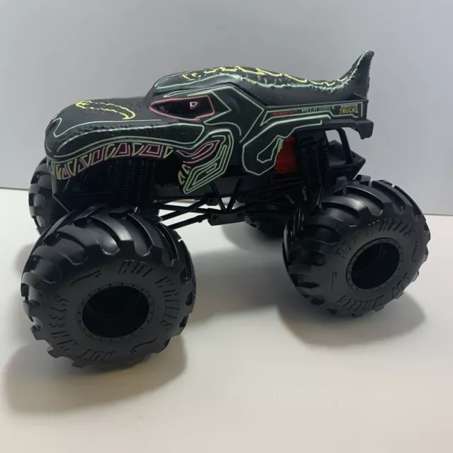 Hot Wheels Monster Trucks Neon Mega-Wrex Oversized 1:24 Diecast 2016 Mattel