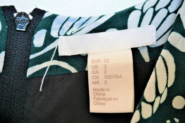 H&M Print Dress Size 2 Green White RN 101255 CA 42271 HM Skater Fit Flare Short 2