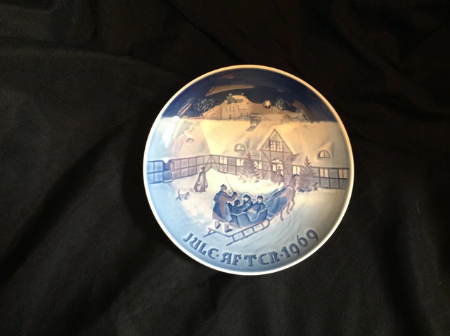 Bing & Grondahl B&G 1969 Jule After Christmas Collector Plate