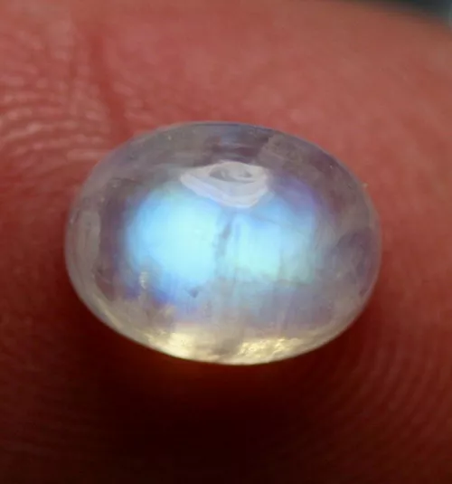 1 CABOCHON PIERRE DE LUNE BLEU 8x6 !!! Super brillant !!!