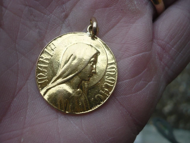Médaille Religieuse Pendentif En Or Massif 18 Carats - Représentation Marie - Neuf Sans Emballage