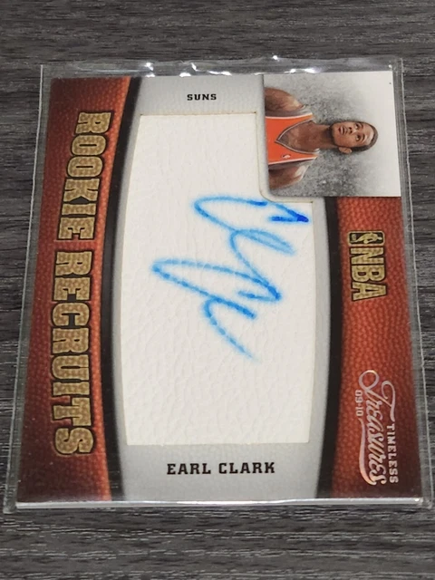 2009-10 Timeless Treasures Recruits Silver /25 Earl Clark #113 Rookie Auto RC