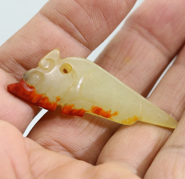 Collection ,-carved Chinese HeTian white jade beast amulet pendant D609