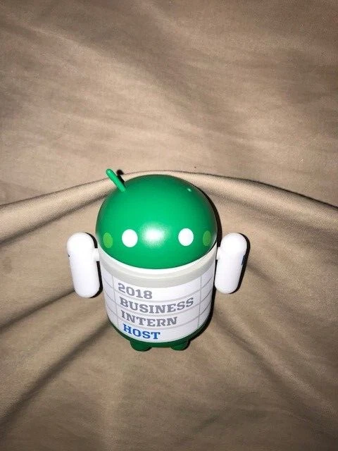 2018 Business Intern Host Android Google Vinyl Figure. HTF -  missing an antenna 2