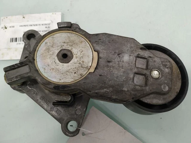 galet tendeur pour CITROEN C4 COUPE 1.6 HDI 2004 447999 2