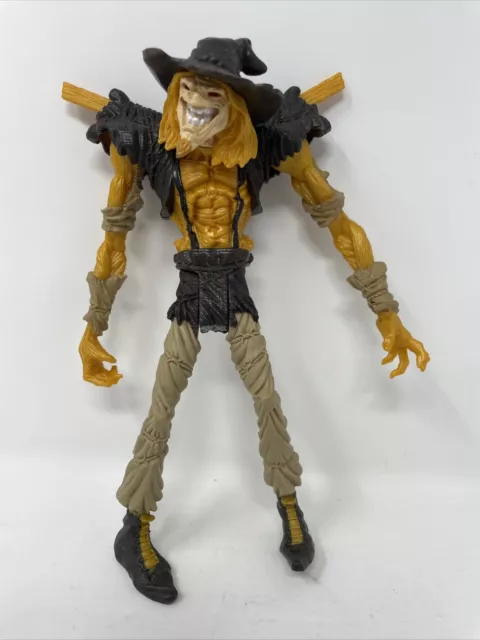 DC Comics Kenner 1997  Batman Legends Of The Dark Knight Scarecrow Action Figure