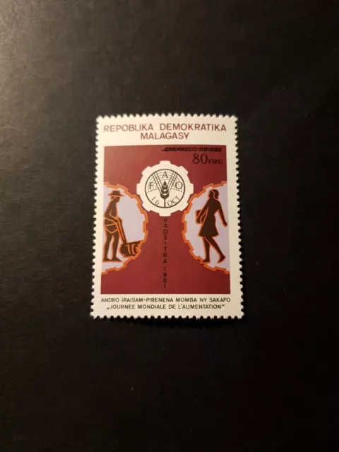 Timbre Madagascar Journée Mondiale De L'alimentation N°668 Neuf ** Luxe Mnh 1982